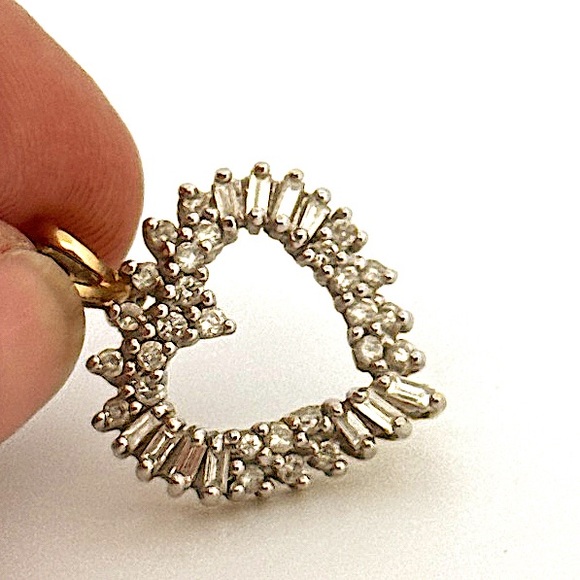 14K gold and diamonds heart necklace pendant